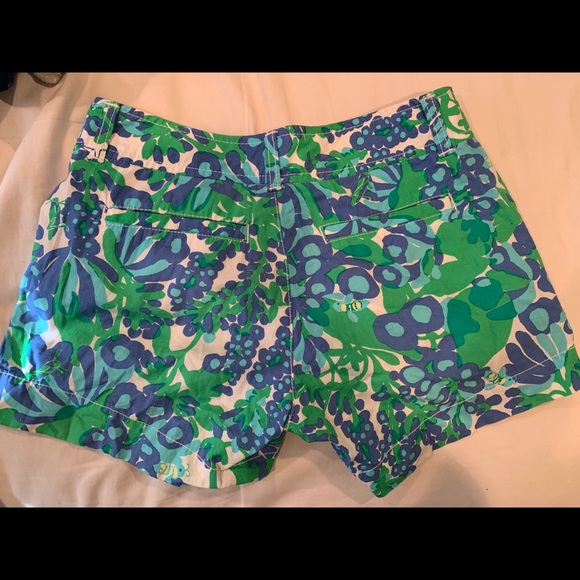 Lilly Pulitzer Shorts - Picture 3 of 3